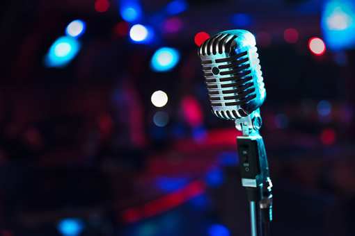 7 Best Comedy Clubs in Washington!
